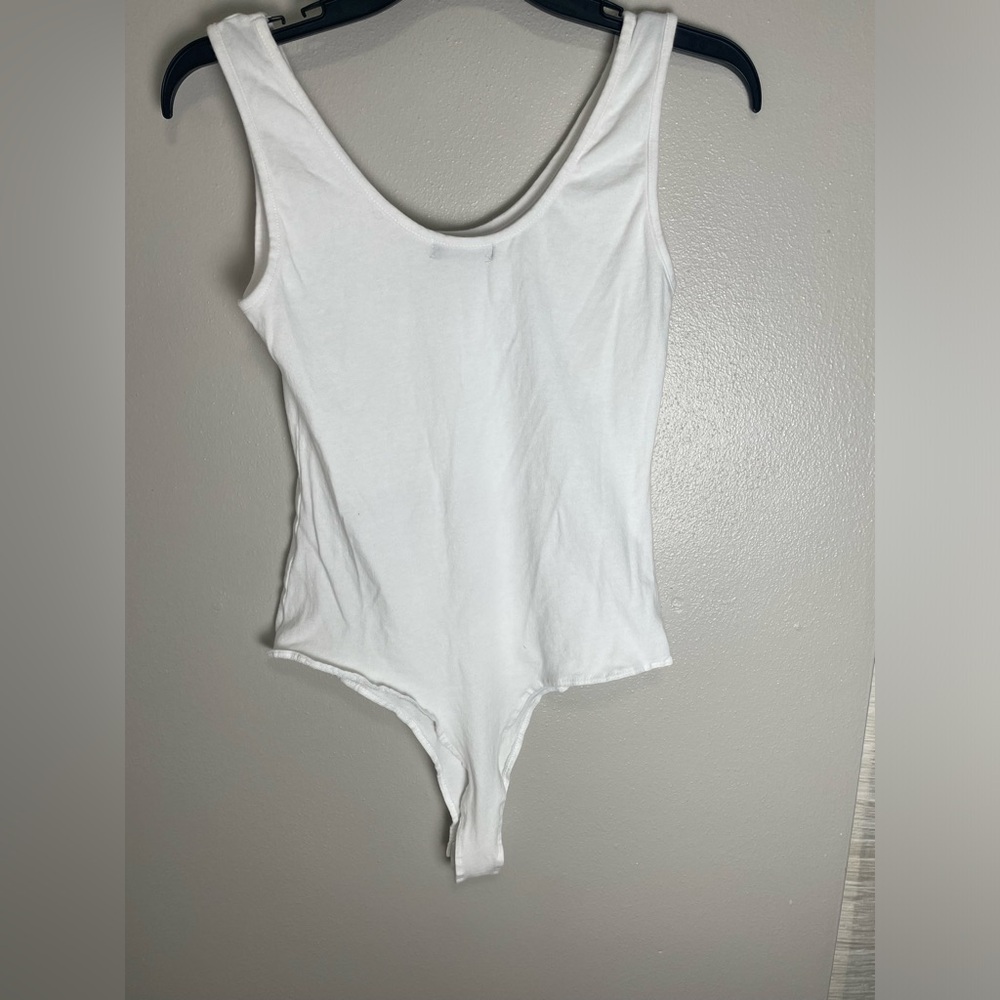 White cotton bodysuit - Picture 4 of 7
